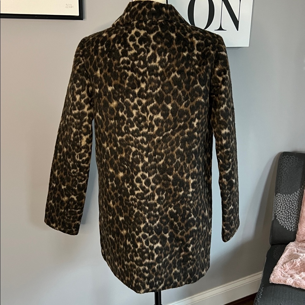 T Tahari Kendall Leopard Print Coat - Picture 6 of 11